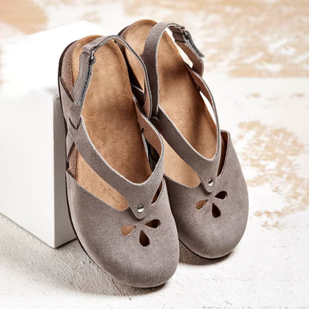 Jada | Women's Walking Closed Toe Sandals