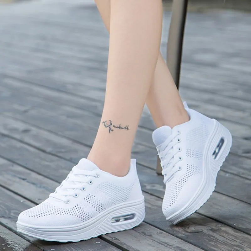 Jada | Women's Walking Sneakers