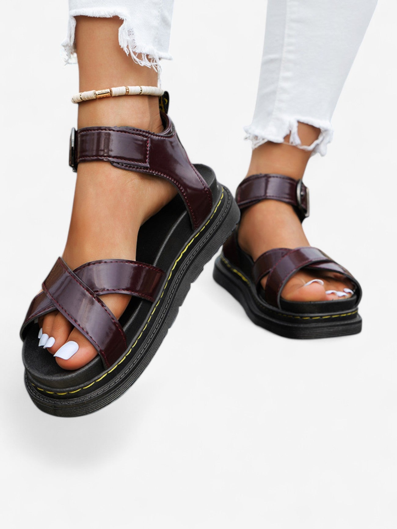 Jada | Women’s Crisscross Buckle Strap Sandals