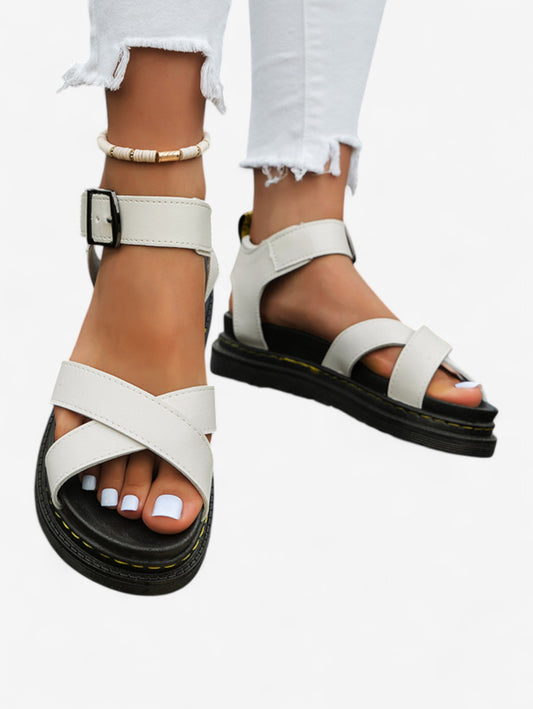 Jada | Women’s Crisscross Buckle Strap Sandals