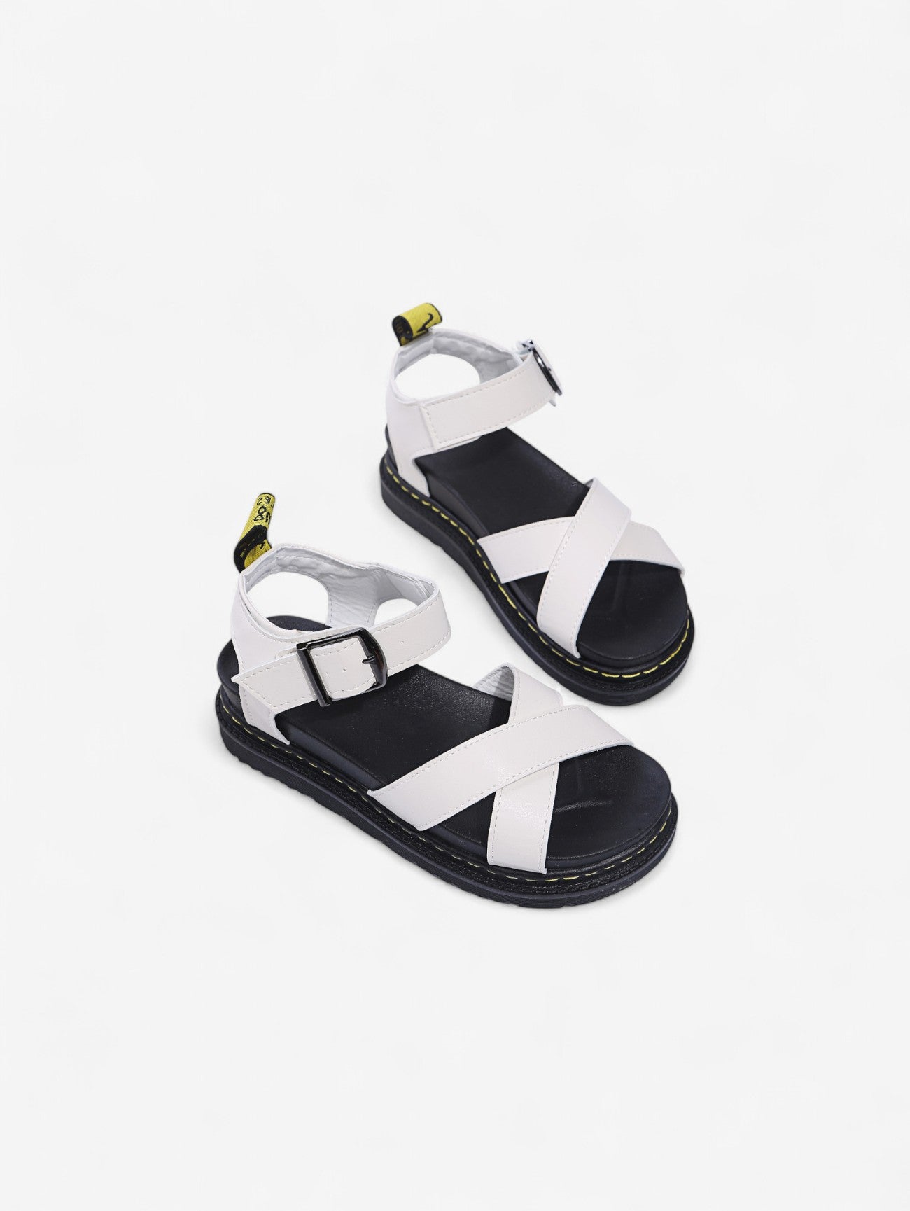 Jada | Women’s Crisscross Buckle Strap Sandals